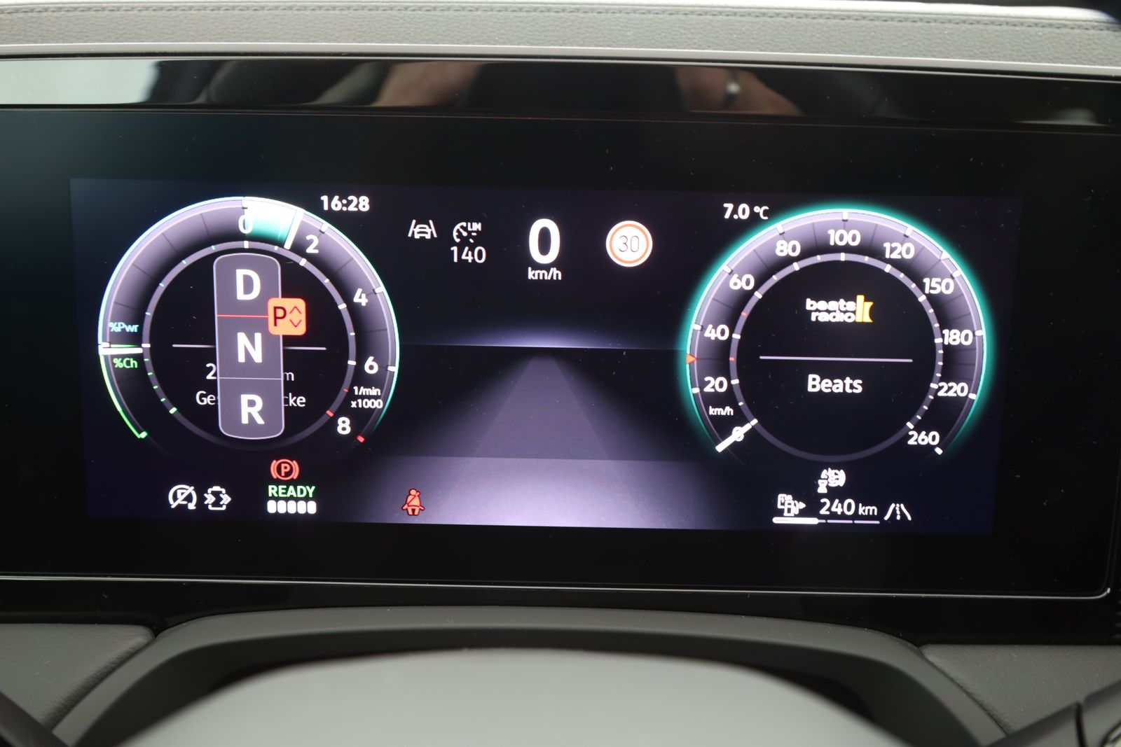 Volkswagen Passat Variant - Bild 19