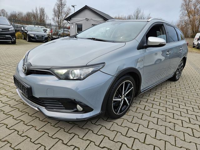 Toyota Auris Touring Sports Hybrid Free Style