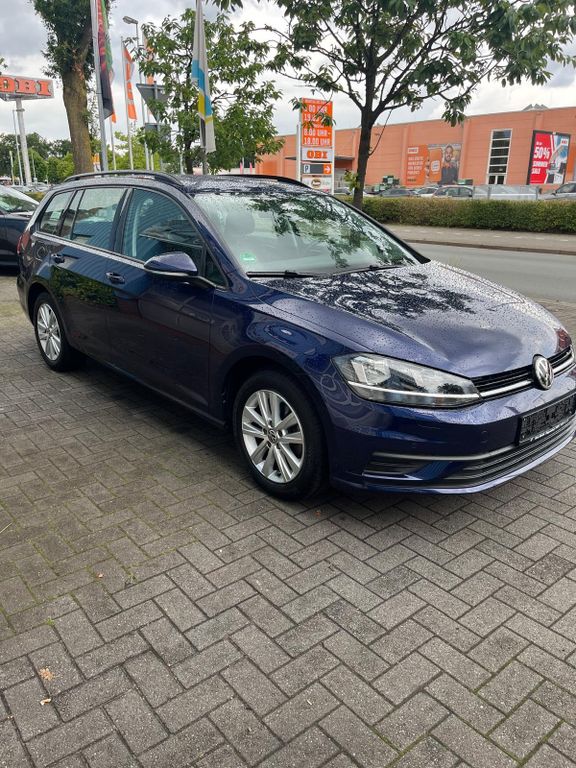 Image of Volkswagen Golf