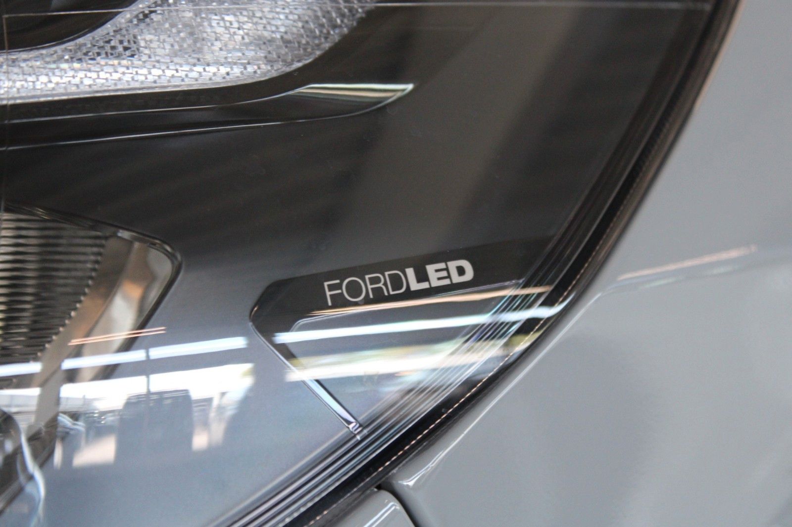 Fahrzeugabbildung Ford NUGGET L1 Active ALLRAD + Aufstelldach SOFORT