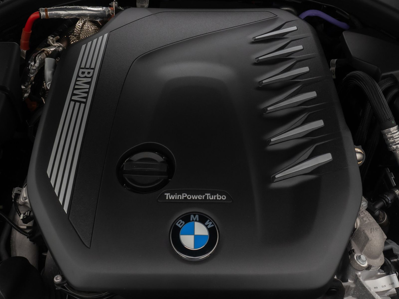 Fahrzeugabbildung BMW 330d M Sport H/K Panorama HUD DAB Alarm 19Zoll