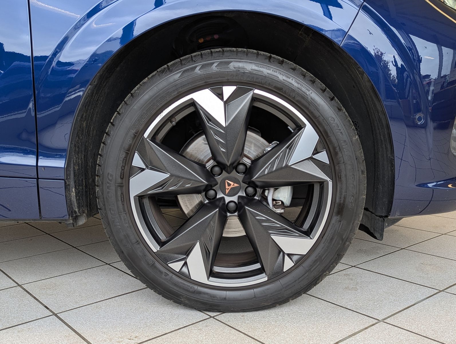 CUPRA Terramar 1.5 eTSI Sennheiser Edge-Paket HUD 19" - Image 10