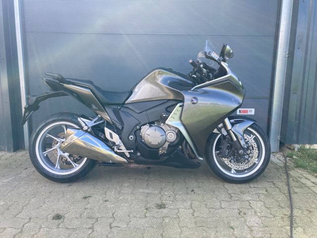 Honda VFR 1200 F