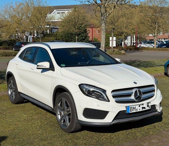 MERCEDES-BENZ Mercedes-Benz GLA200