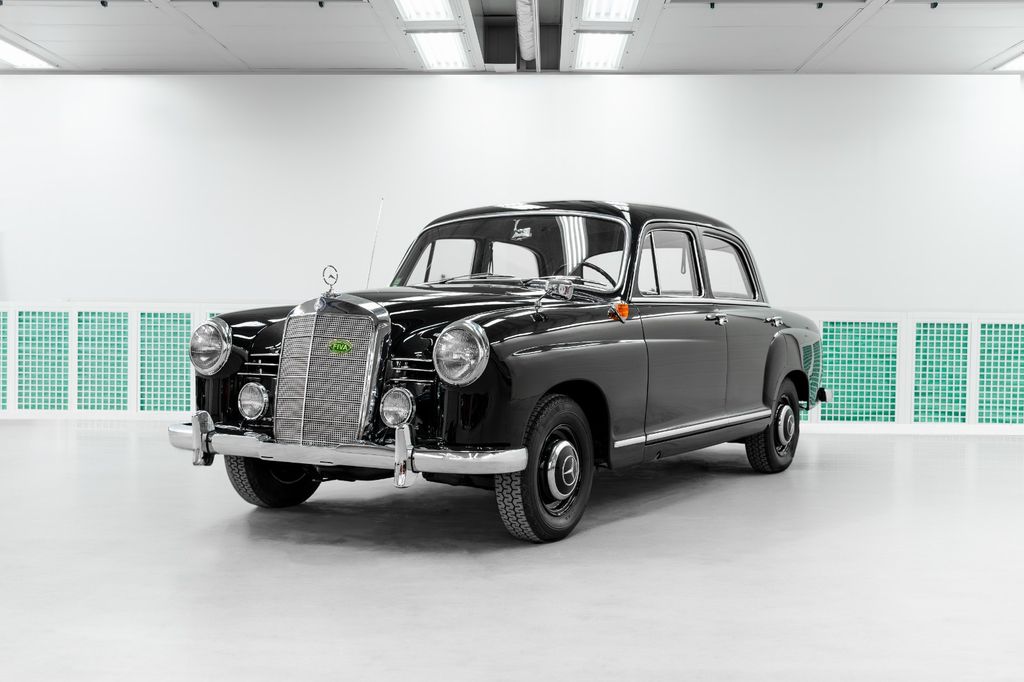 Mercedes-Benz 190