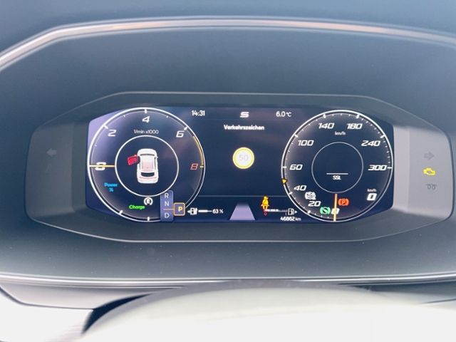 Formentor VZ PRIORITY 1.4 DSG eHYBRID NAVI LEDER