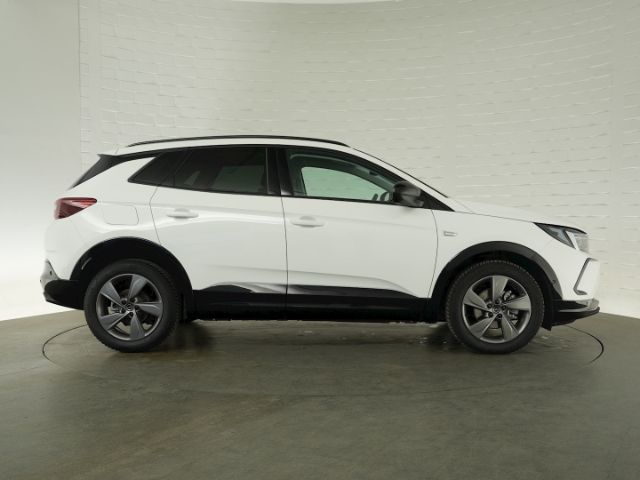 Grandland GS AT+LED+NAVI+360 GRAD KAMERA+SITZ-/L