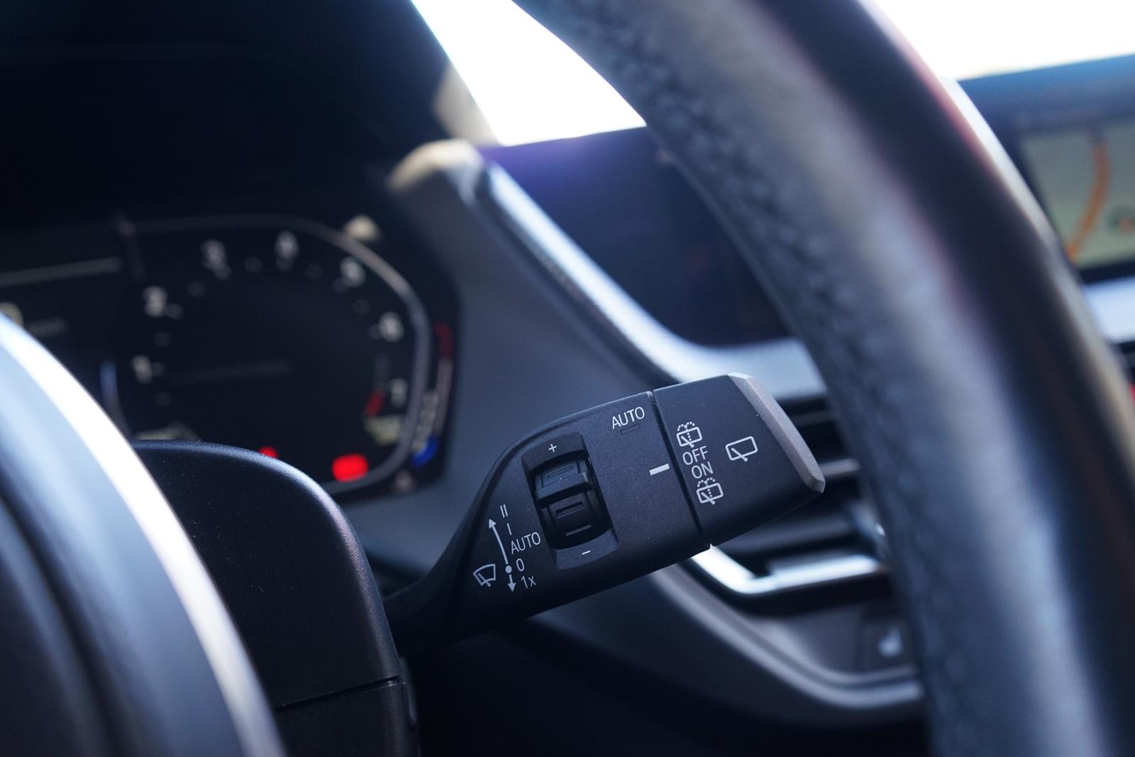BMW 118 i Advantage LED Navi Klimaaut. Kamera, миниатюра 28