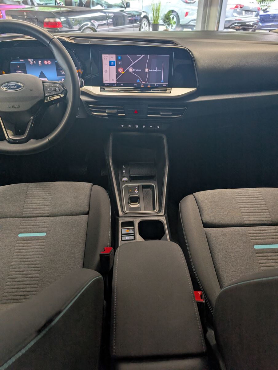 Fahrzeugabbildung Ford Grand Tourneo L2 Active 7-Sitz Bi-LED Pano AHK