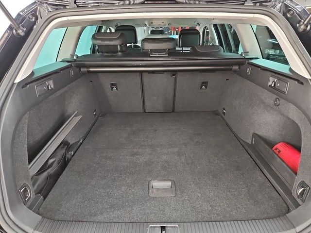 Volkswagen Passat Variant Alltrack REAR VIEW BUSINESS NAVI  foto 14