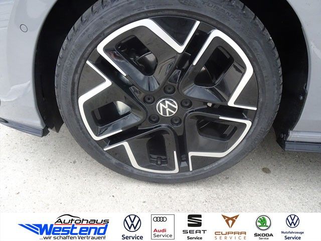 Fahrzeugabbildung Volkswagen Golf Variant R-Line 1.5l eTSI 110kW DSG AHK LED