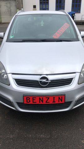 Opel Zafira -