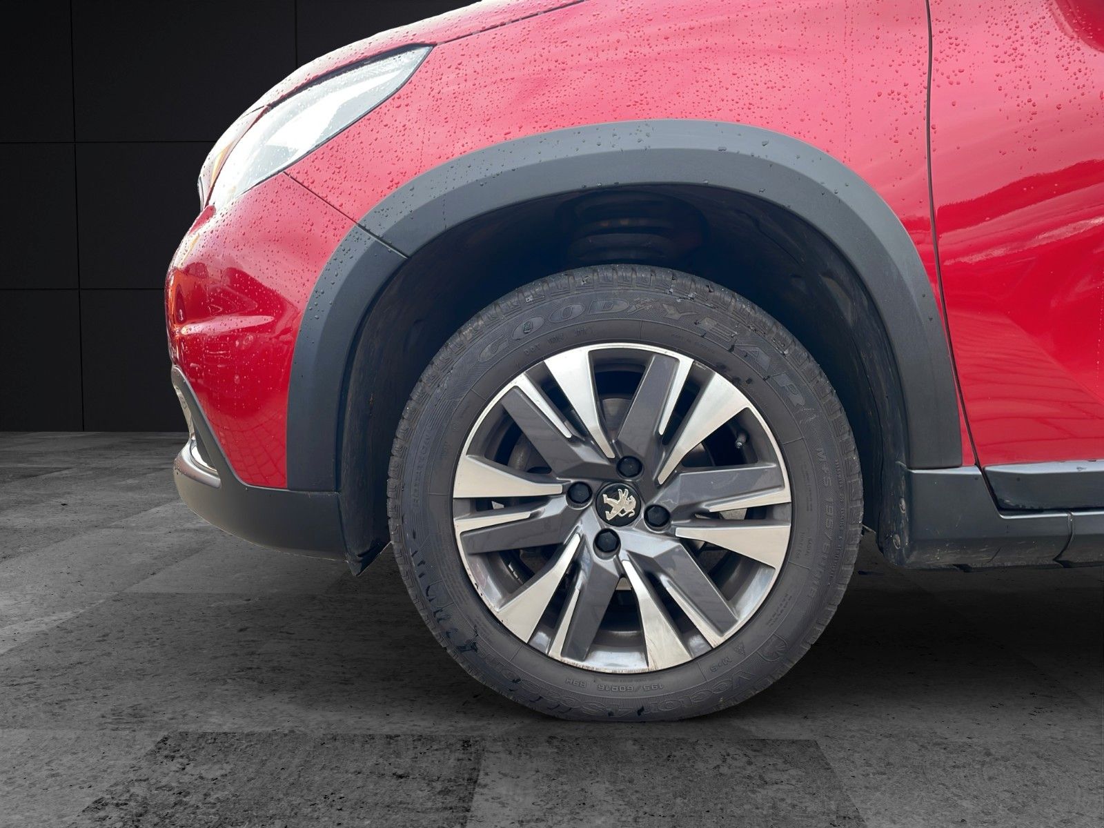 Fahrzeugabbildung Peugeot 2008 Allure*Pano*Navi*SitzHZ*Kamera*PDC*