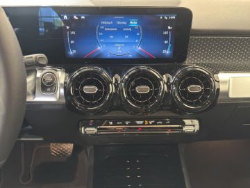 Mercedes GLB 200 - 10
