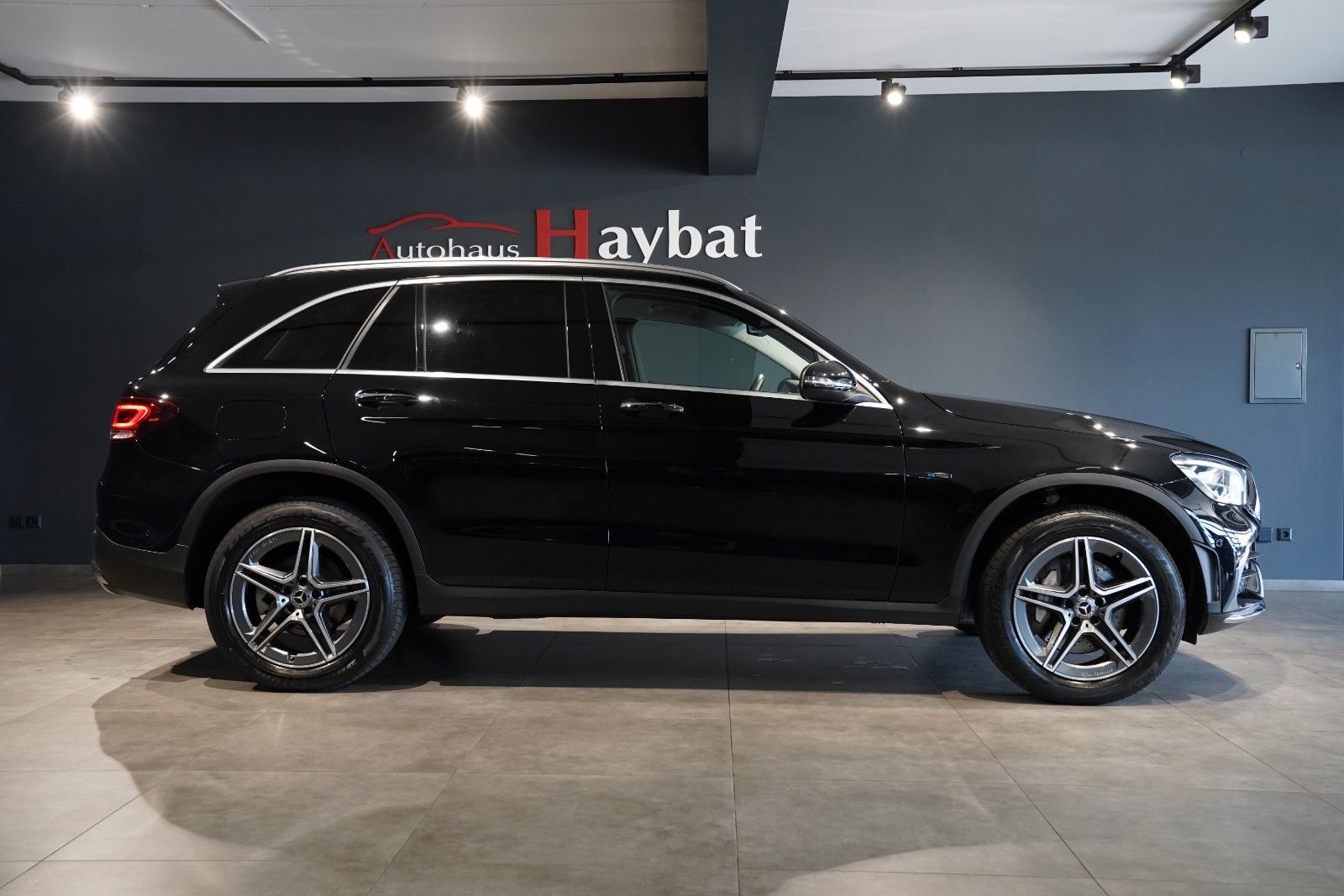 Mercedes-Benz GLC 300 e 4M AMG MBUX-LED-Kamera-Burm-Distr-AHK foto 4
