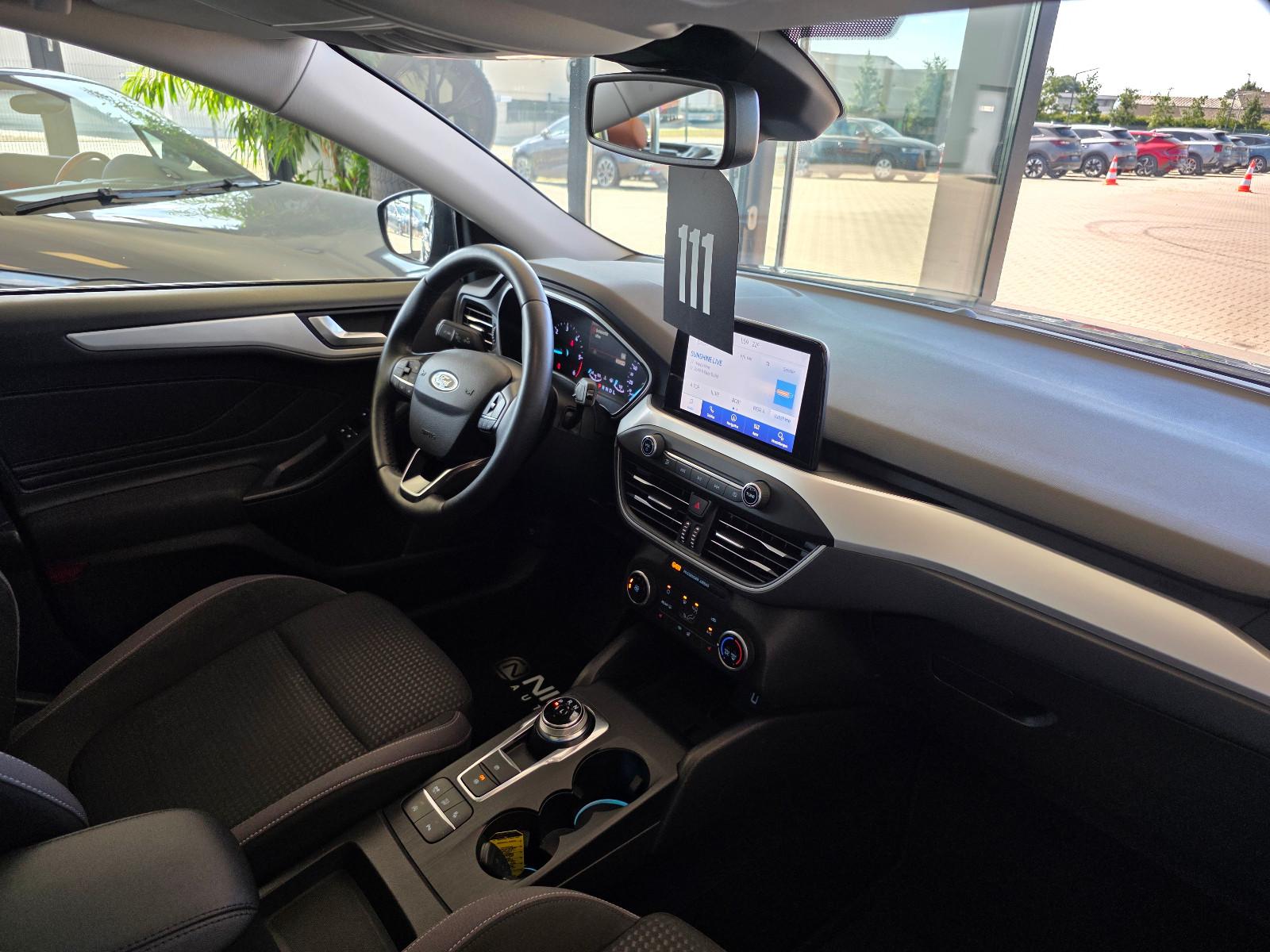 Ford Focus Tur. Titanium*Led*Ahk*Acc*Kamera*Pano*B&O*