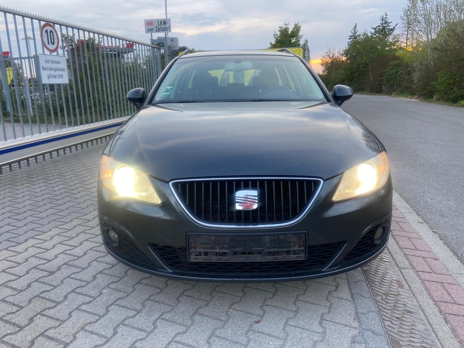 Seat Exeo 2011 — rear view