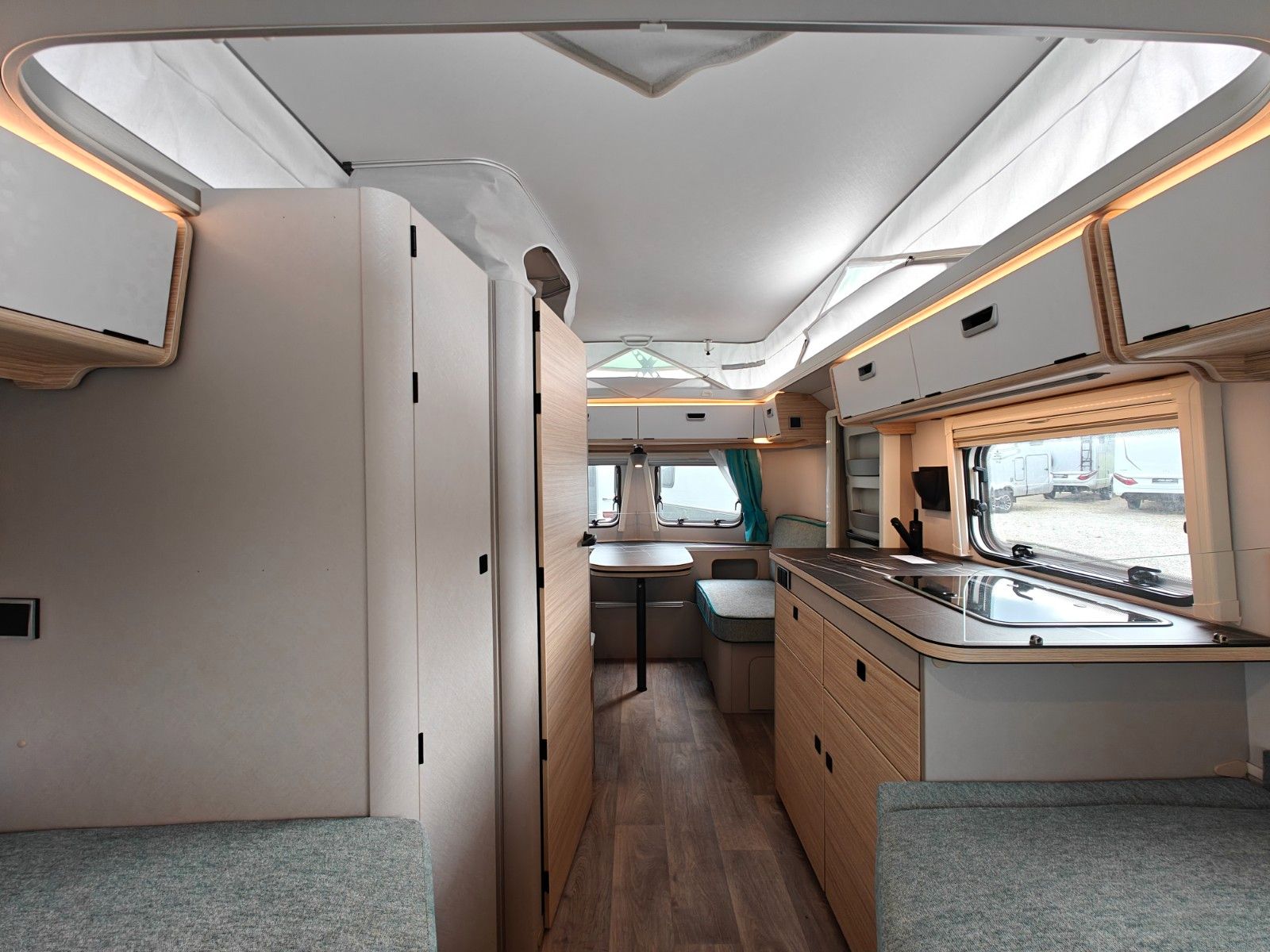 Fahrzeugabbildung HYMER / ERIBA / HYMERCAR Touring 642 Urban - JETZT 5.012€ SPAREN !