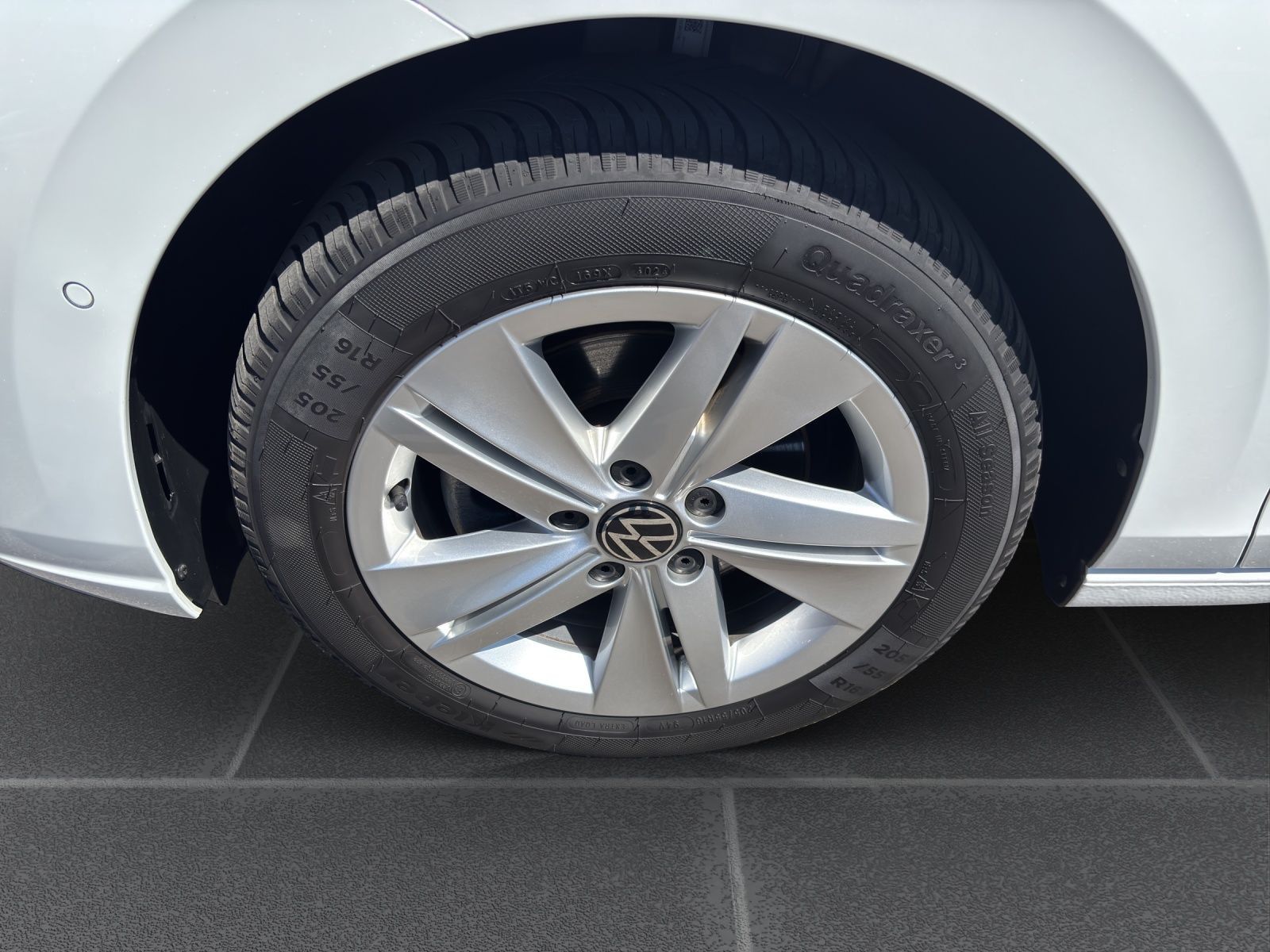 Volkswagen Golf - Bild 9