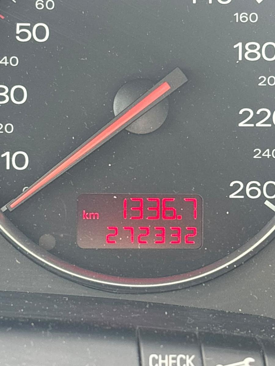 Audi A4 2004 — photo 10