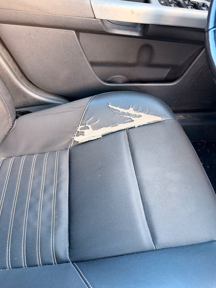 Volvo V50 2009 — interior