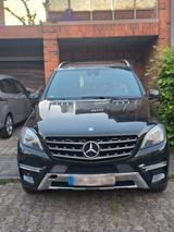 Mercedes-Benz ML/ VOLL AUSSTATTUNG/8 FACH BEREIFUNG AUF ... - Mercedes-Benz ML 350 in Leverkusen