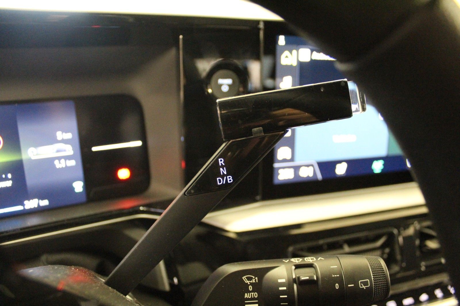 Fahrzeugabbildung Renault R 5  E-Tech 120 Urban Range *CCS /Schuko*