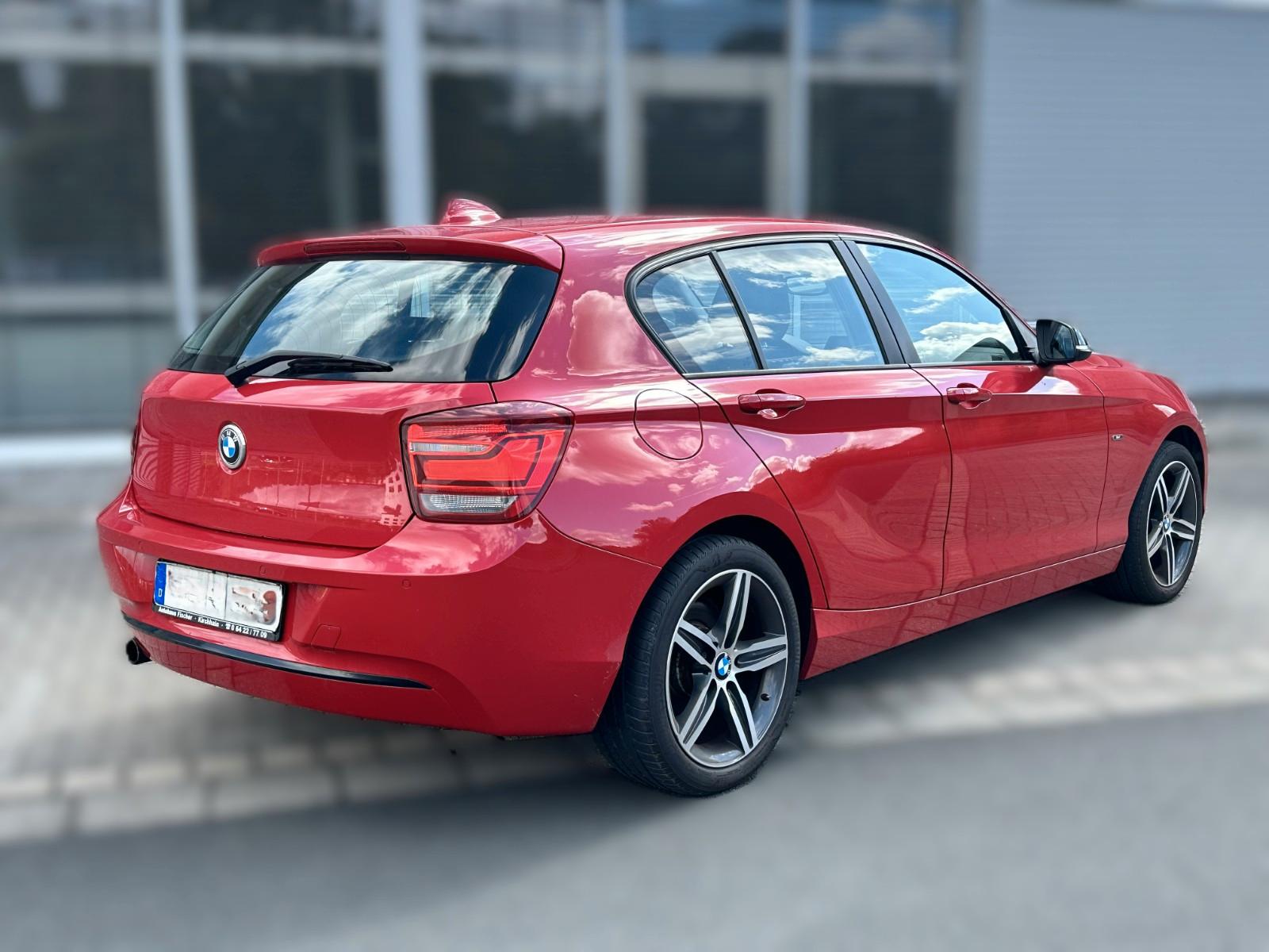 BMW 116i Sport Line Vollleder Bi-Xenon Navi 1.Hand