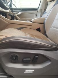 Volkswagen Touareg - 10