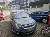 Opel Zafira 1.9 - Opel Zafira aus 2025