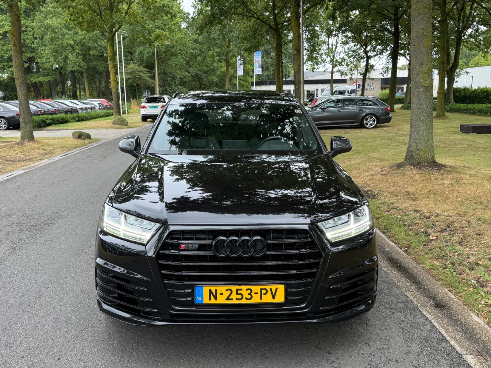 Audi SQ7 4.0 TDI Quattro/Panorama/HUD/Black Edition