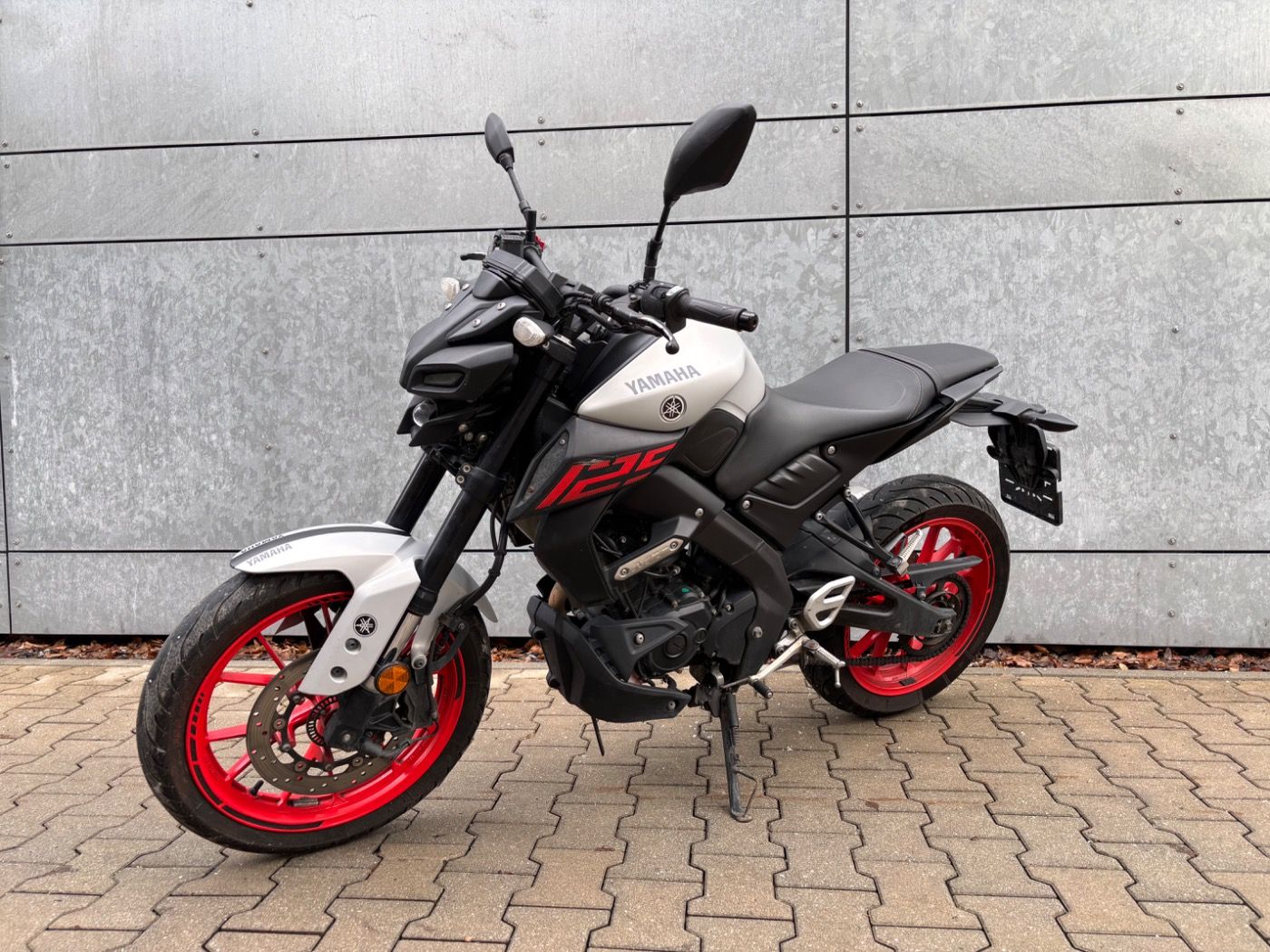 Fahrzeugabbildung Yamaha MT 125 Griffheizung