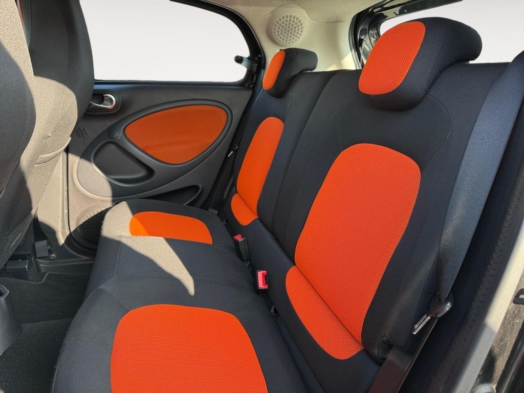 Fahrzeugabbildung Smart smart forfour passion