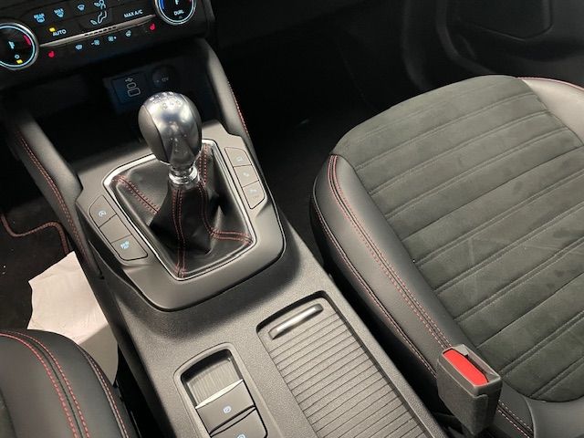 Fahrzeugabbildung Ford Kuga ST-Line X 1.5 totWinkelASS Kamera DAB