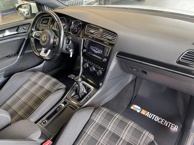Volkswagen Golf VII Lim. GTD BMT *NAVI*SZHZ*PDC*BI-XENON*