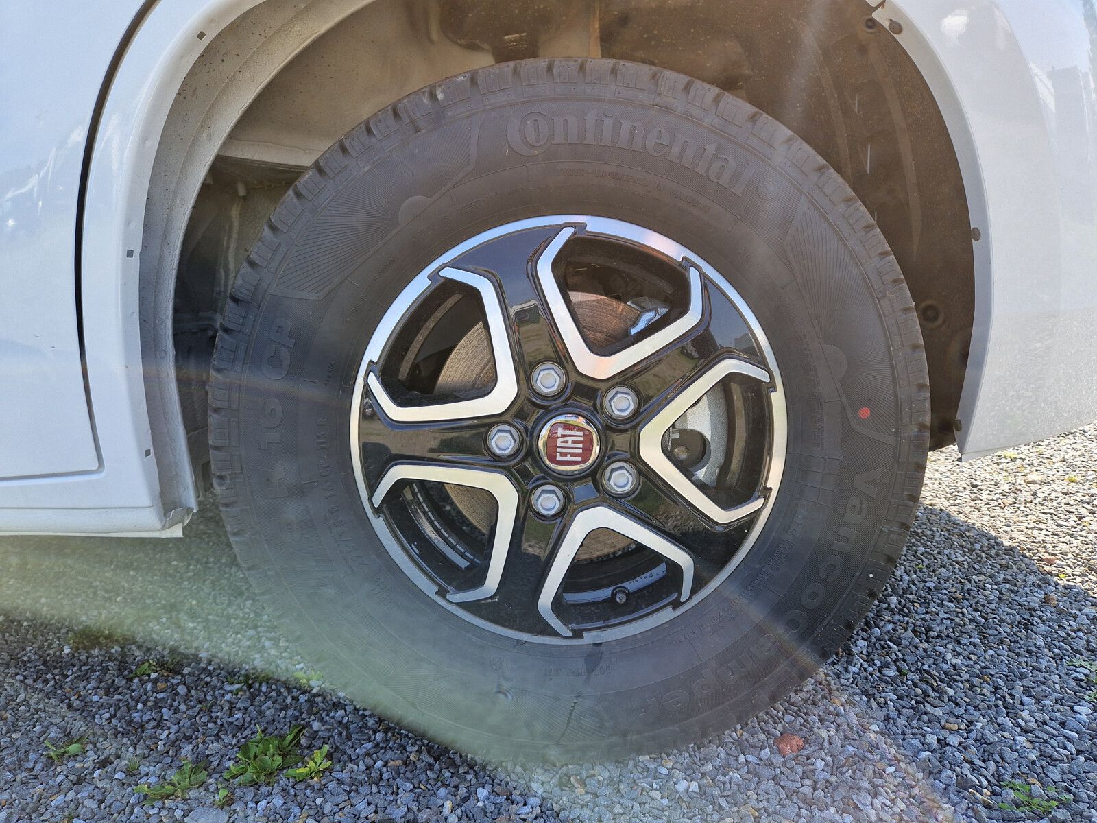 Fahrzeugabbildung Weinsberg CaraBus 600 ME AT, DuoControl Fußbodenheizung...