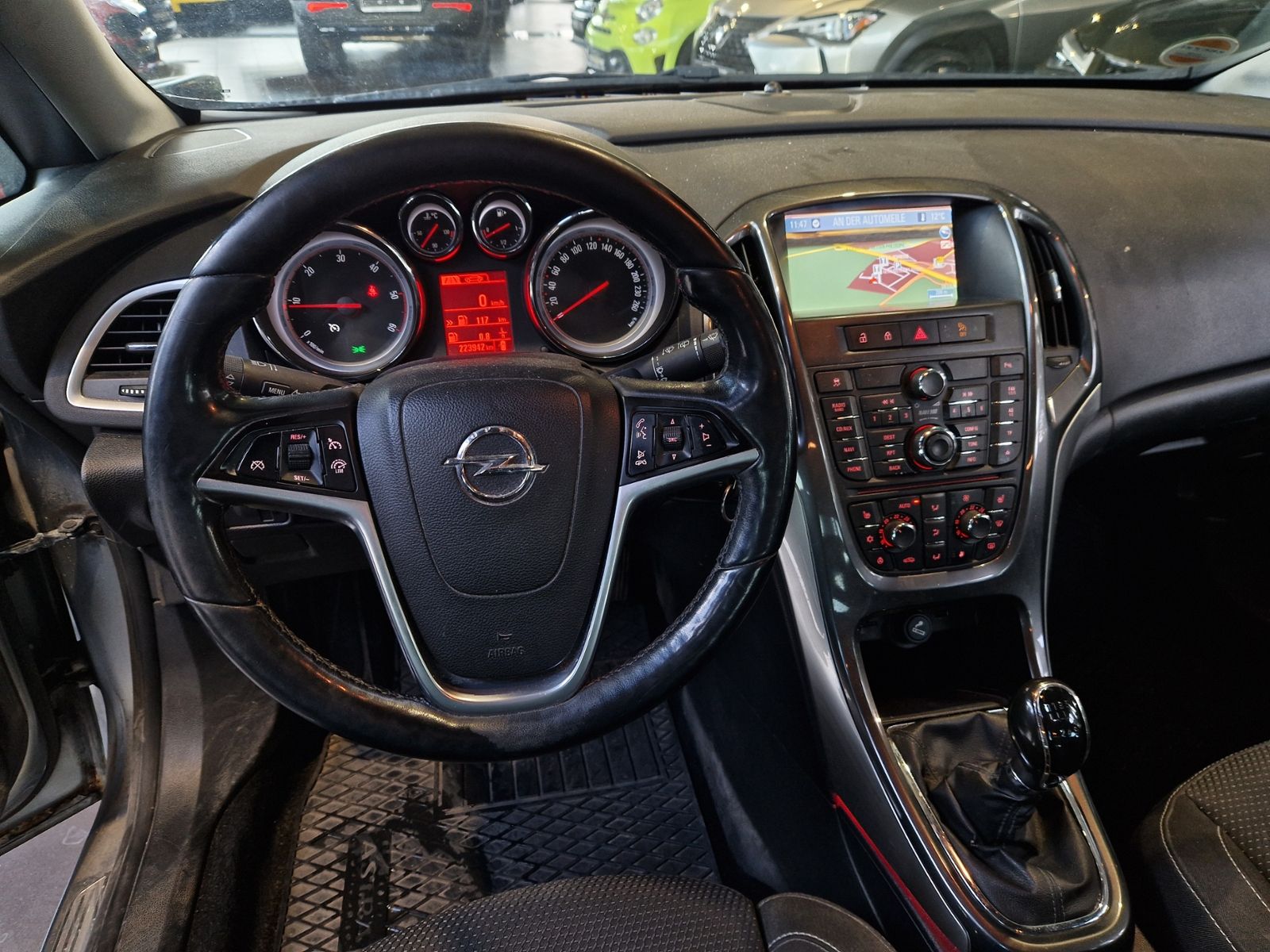 Fahrzeugabbildung Opel Astra J Sports Tourer Innovation XENON NAVI