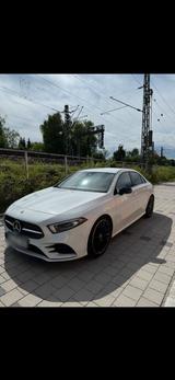 Mercedes-Benz A 250 AMG Line/NightPaket/Garantie/Limousine