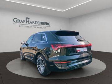 Audi Q8 e-tron - 4