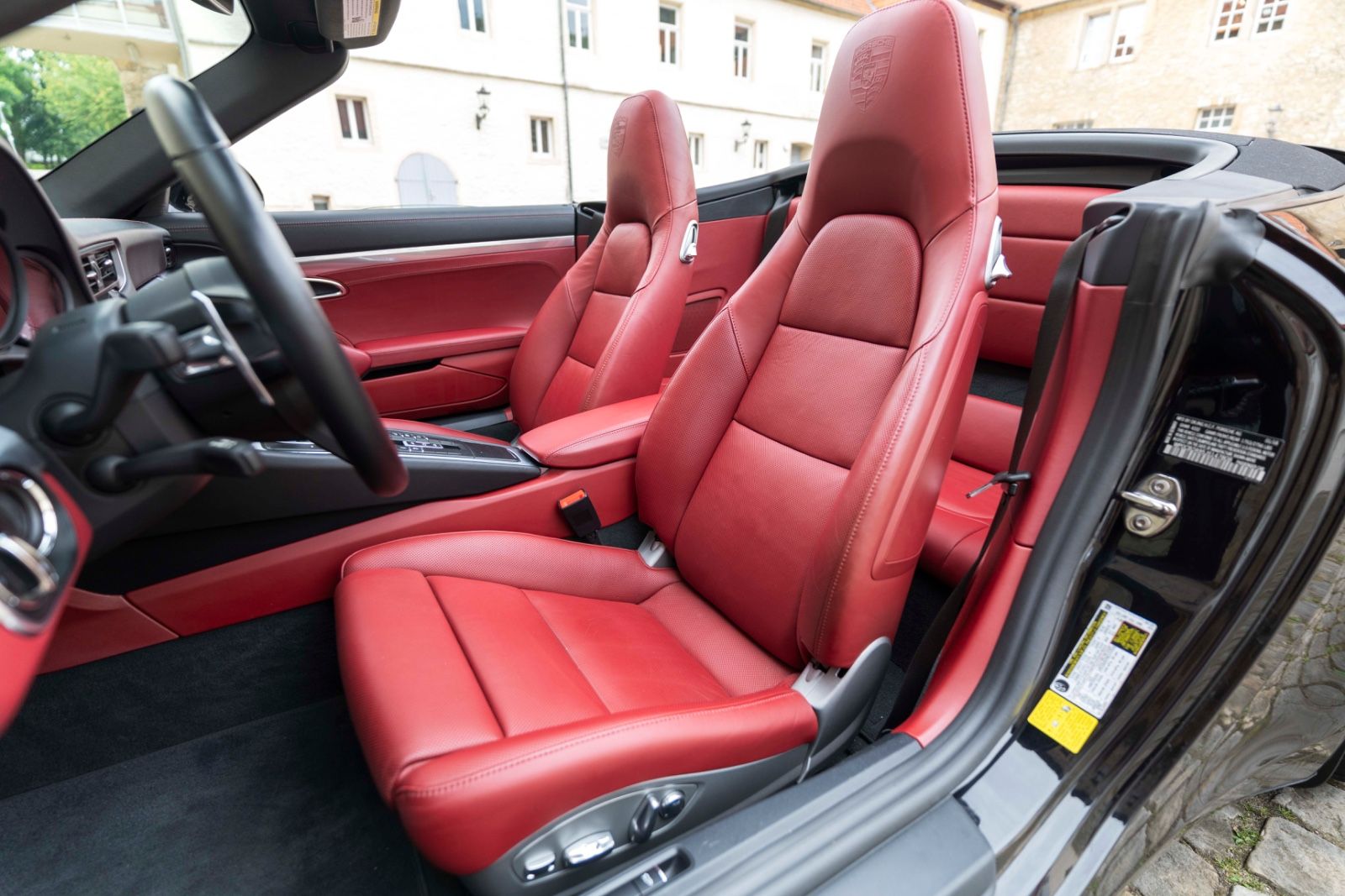 Fahrzeugabbildung Porsche 911 Carrera S Cabrio BOSE PASM TOTW CARPLAY LED