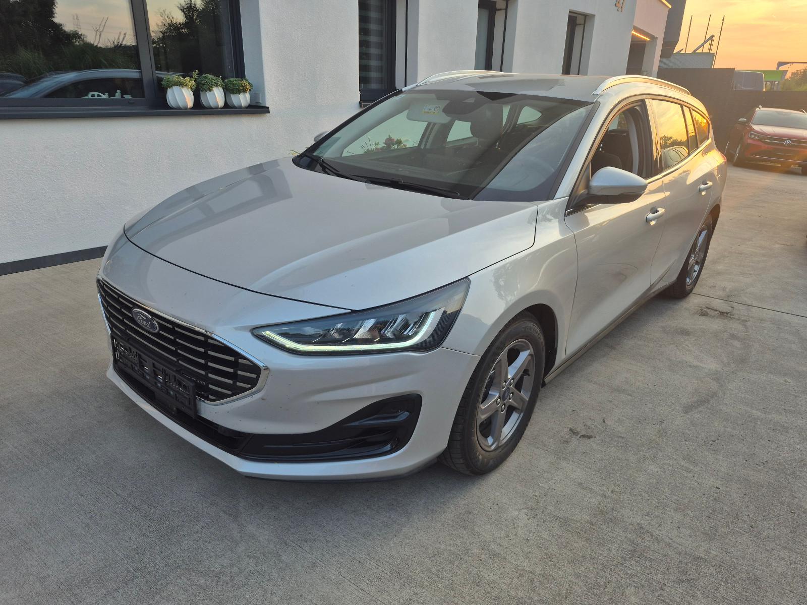 Ford Focus Turnier Titanium Automatik+Led+Navi+Kamera
