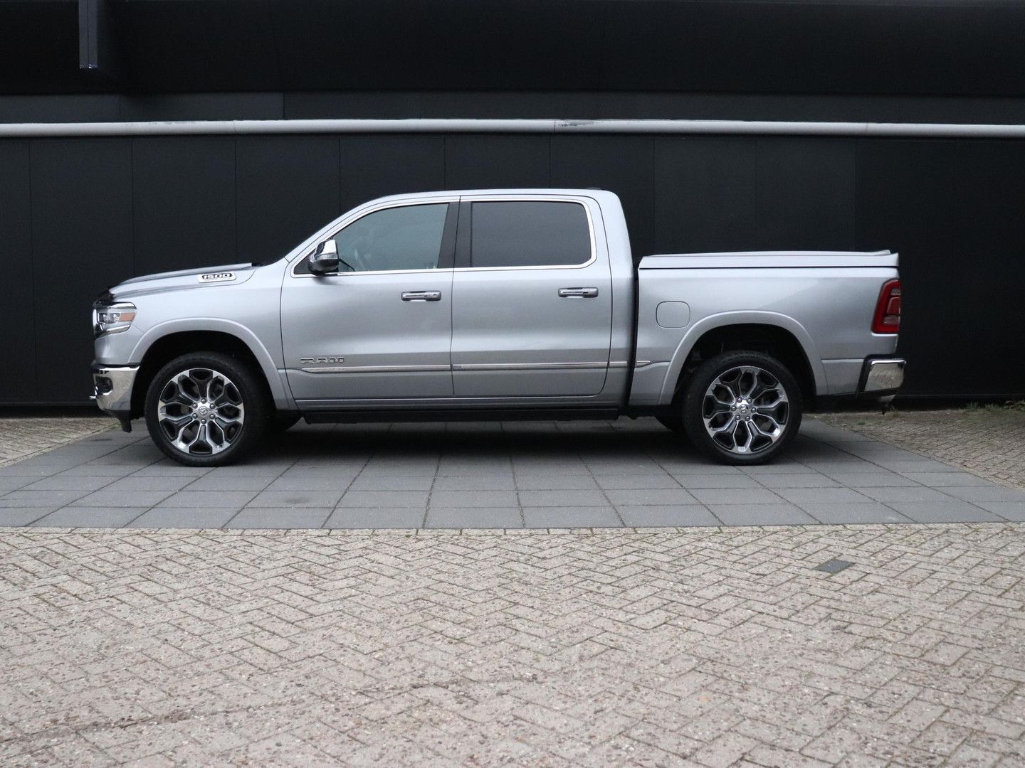Dodge RAM 1500 5.7 V8 4x4 Crew Cab Limited | LEDER | M imagem 2