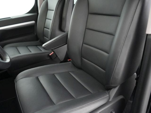 Zafira Life e TOURER M 75kWh AT 6-SITZER+BI XENO