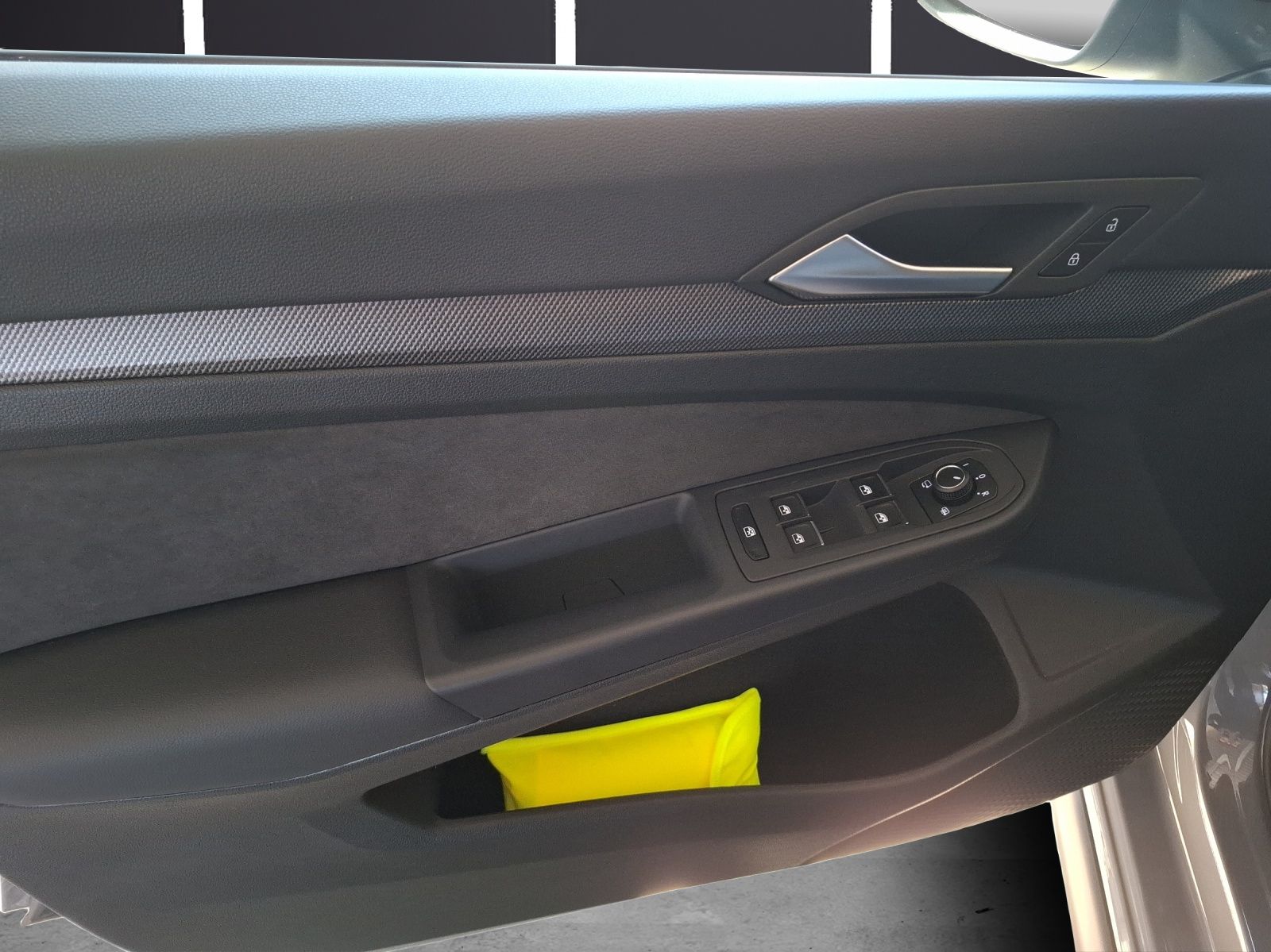 Fahrzeugabbildung Volkswagen Golf VIII GTI DSG LEDplus Navi AID HUD ACC RFK S