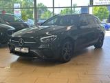 Mercedes-Benz E 300 4Matic*AMG & Night-Paket*ACC*360*Burmester - Mercedes-Benz E 300: 4matic