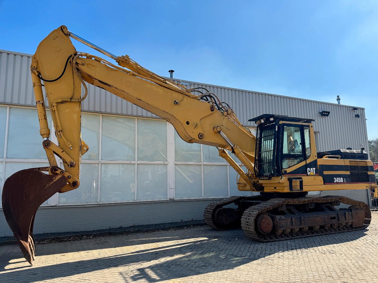 CAT 345 B L UHD Demolition 27M + SHEAR