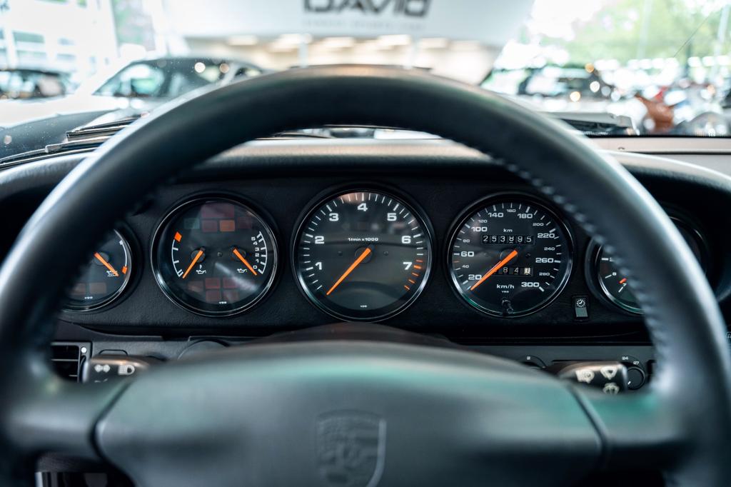 Porsche 993