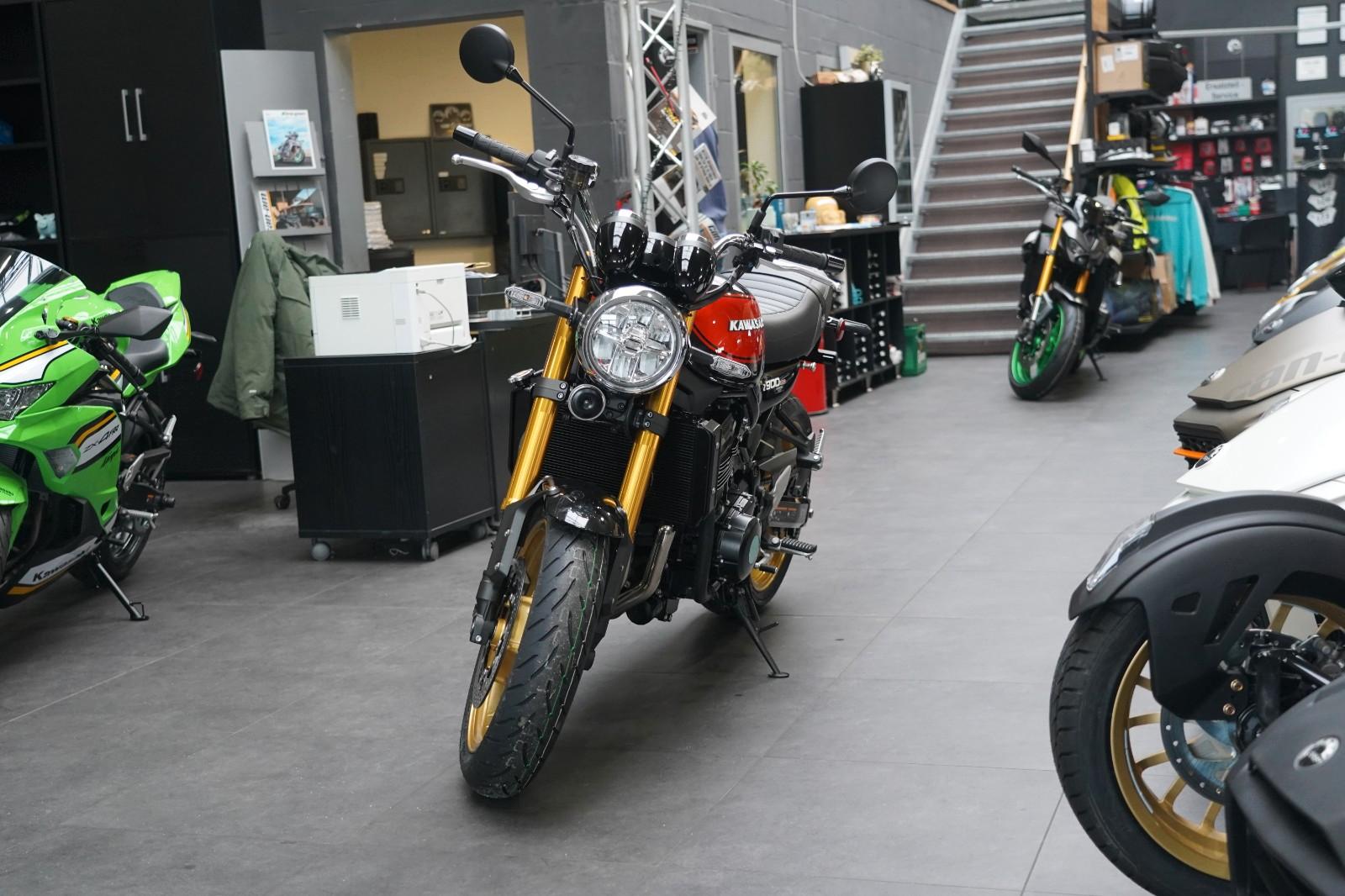 Kawasaki Z900 RS  SE