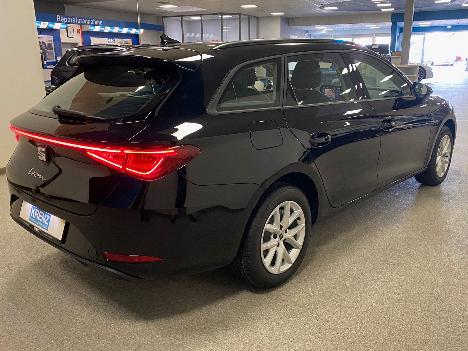Fahrzeugabbildung SEAT Leon ST 1.5 TSI Style Sportstourer+2030 GARANTIE