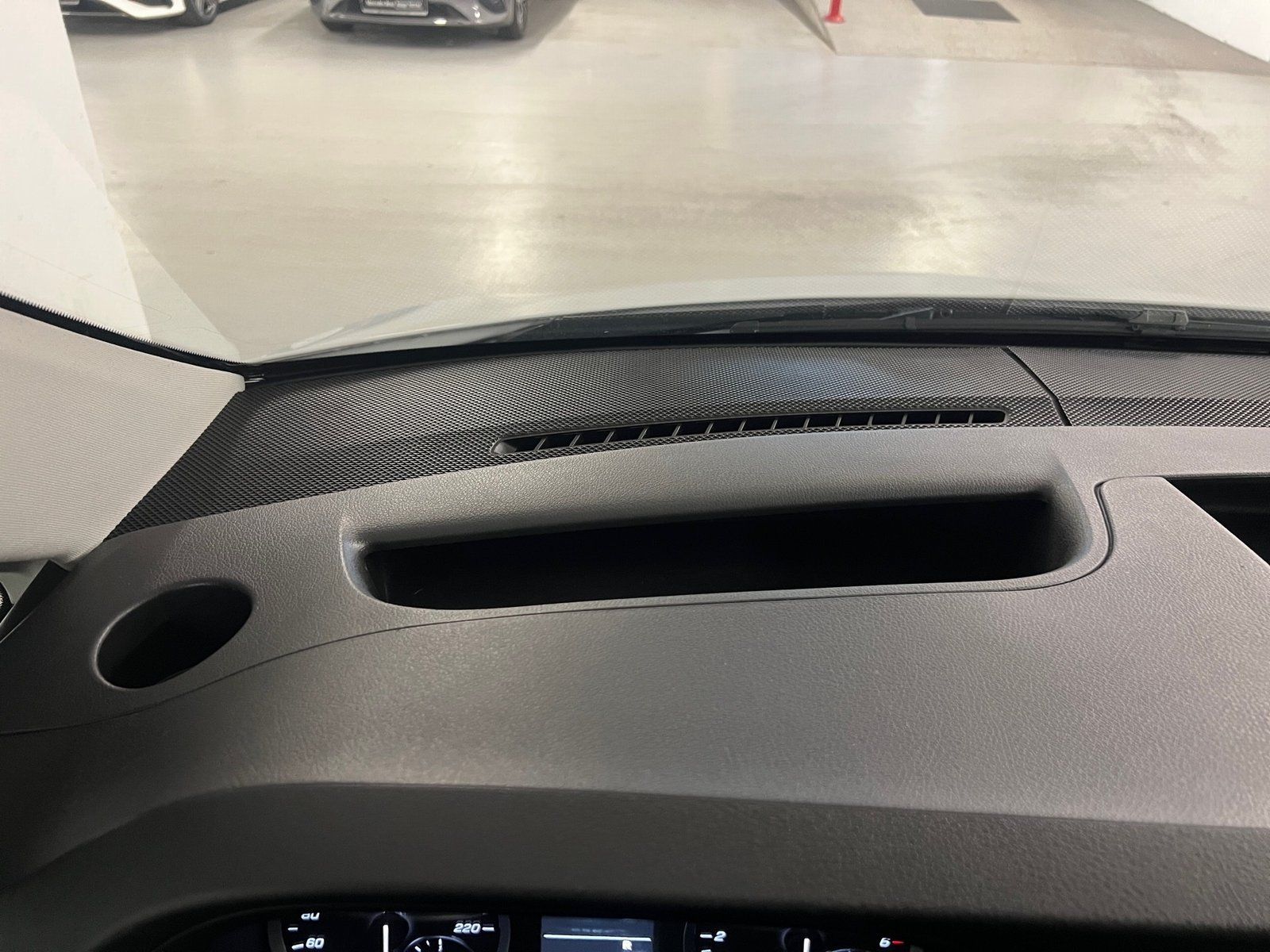 Fahrzeugabbildung Mercedes-Benz Vito 114 CDI Tourer PRO Extralang*AHK*Navi*SHZ*